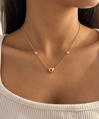 Amora Heart Necklace Gold